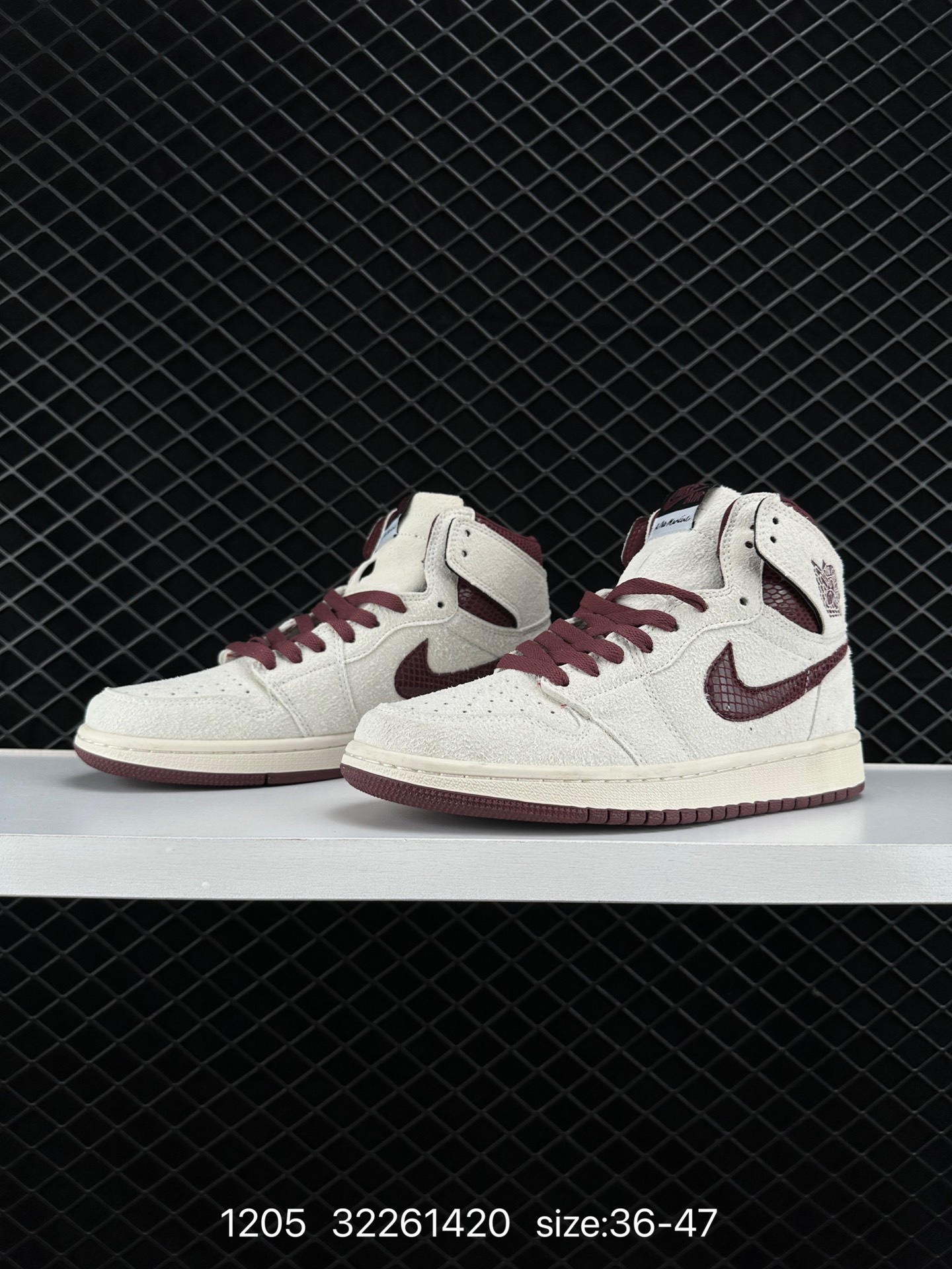 Air Jordan 1 Mid AJ1